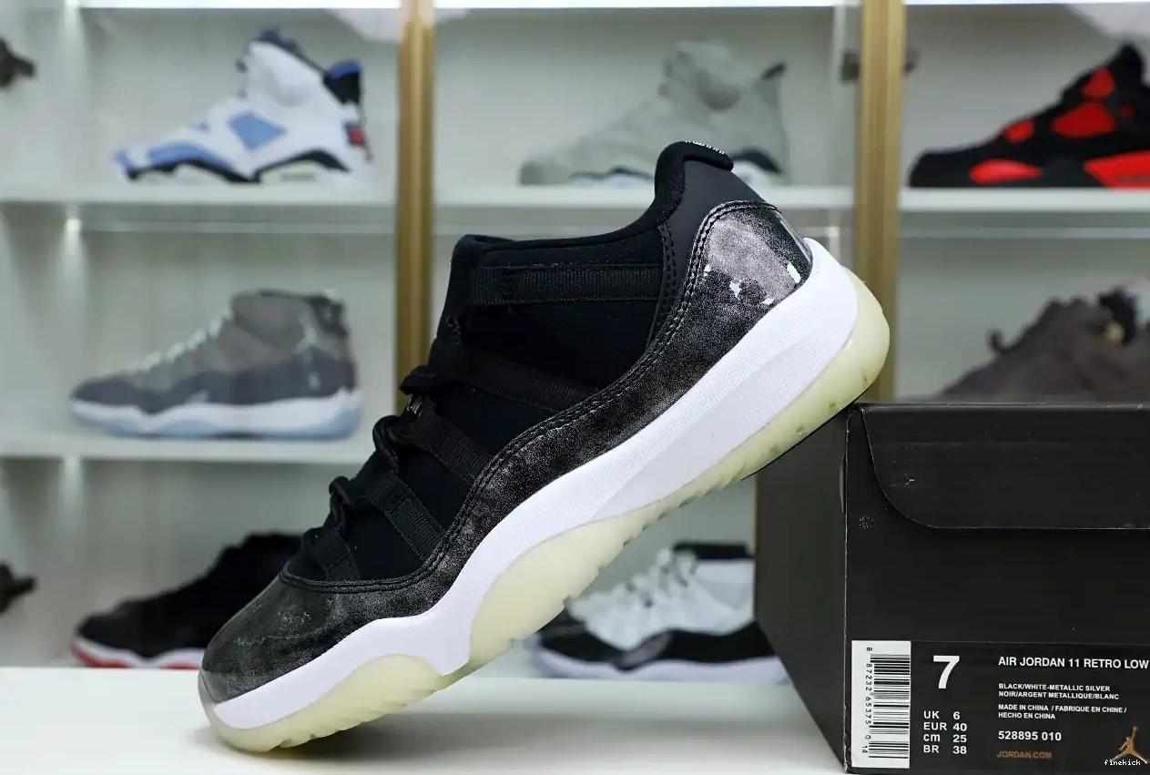 Air Jordan barons low 11 Jordan retro 0622